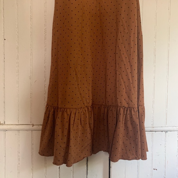 ONLY tie-strap midi brown pika dot midi dress - Picture 4 of 10
